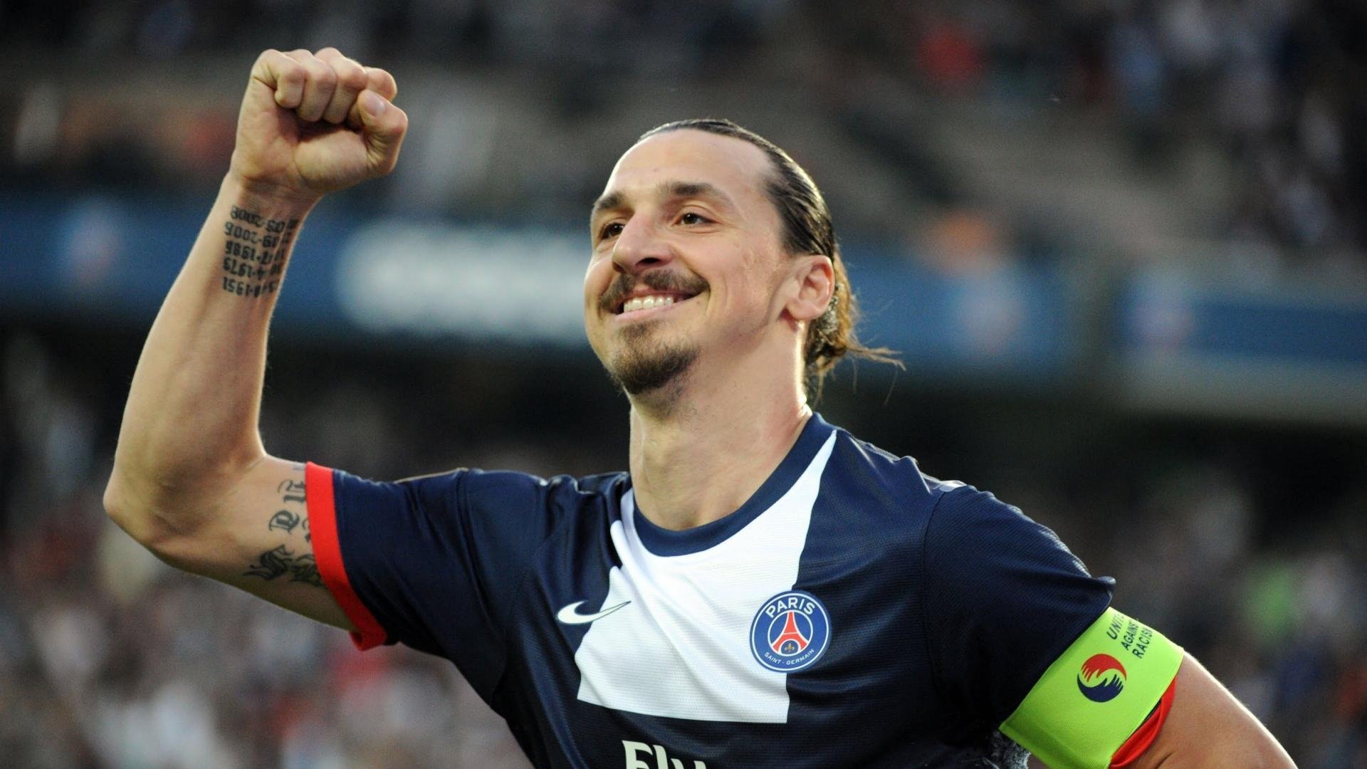 体育新闻中心特别深度报道,体育新闻报道格式及范文